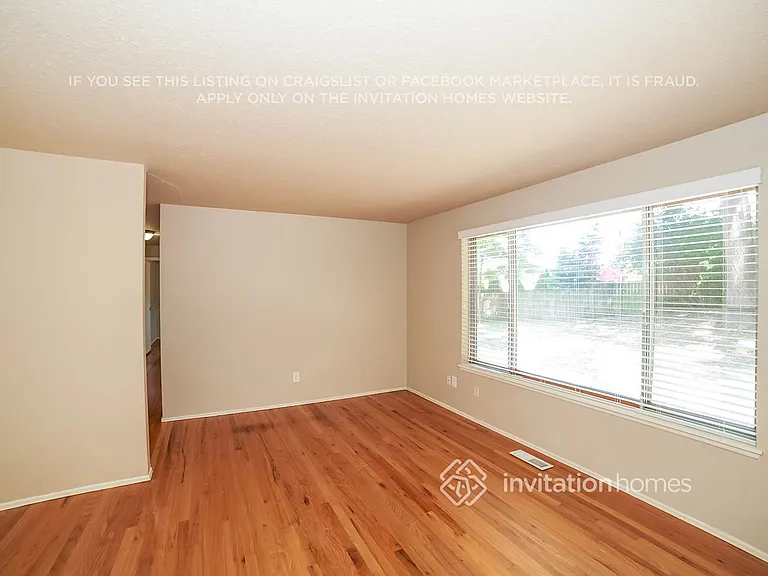 2628 S 357th St — Photo 6