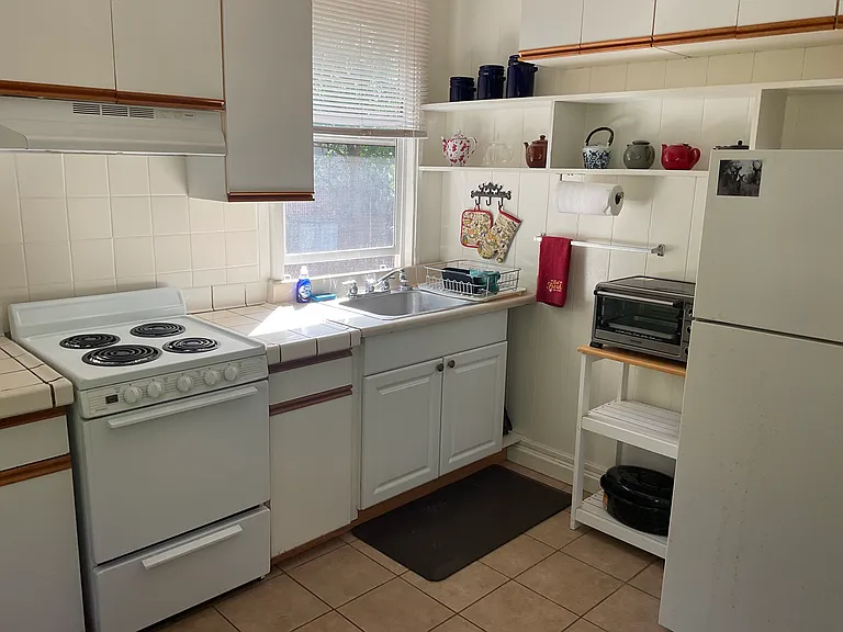 110 Beach Pl — Photo 13