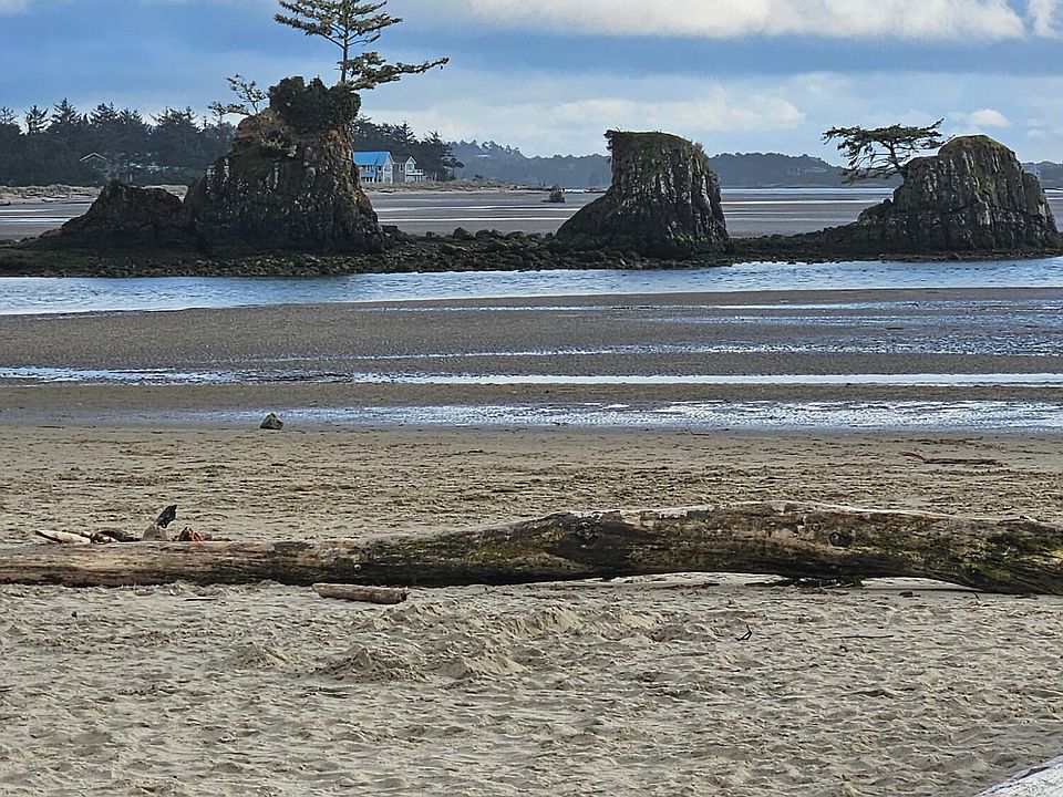 1st image of 5201 SW Highway 101 #102