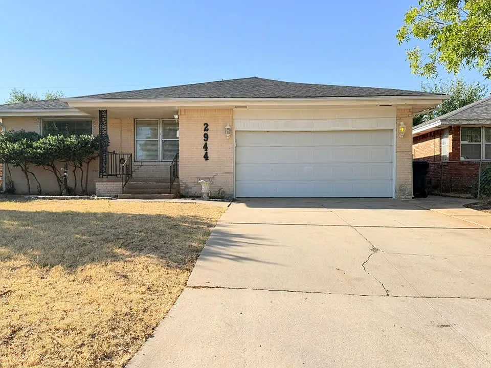2944 SW 52nd Pl
