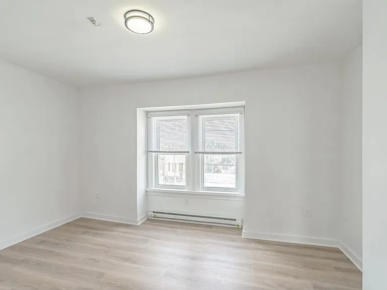5536 Chester Ave — Photo 7