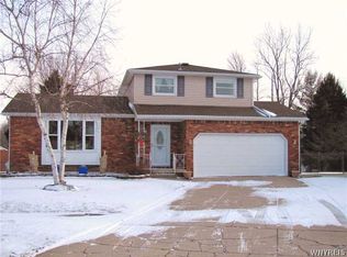 63 Fawn Ct, Depew, NY 14043