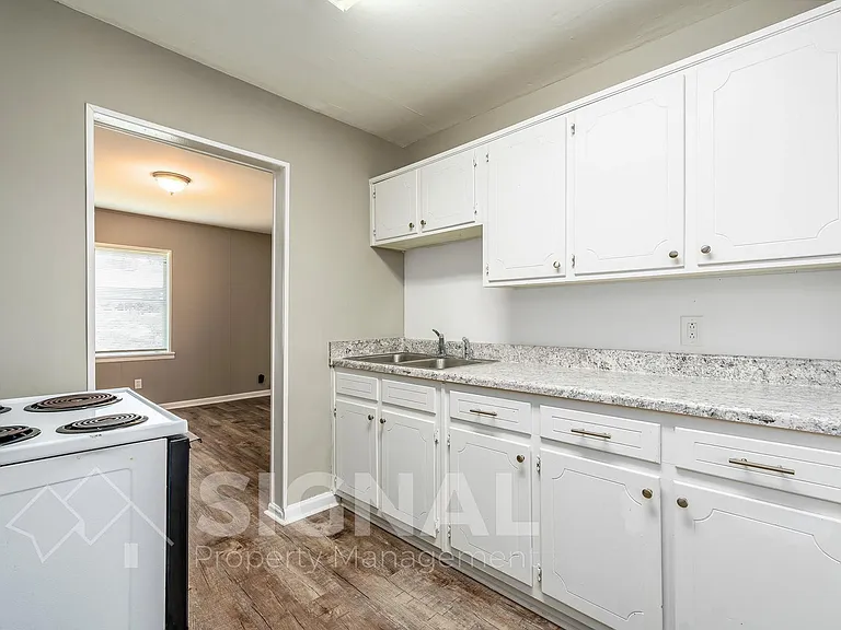 1429 Warrior Rd — Photo 9