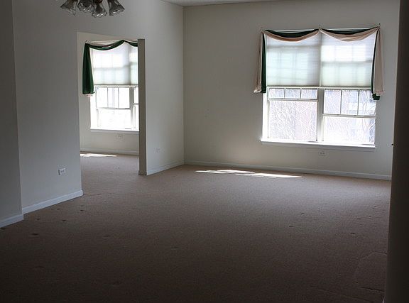 3rd image of 3135 Town Square Dr Unit 301