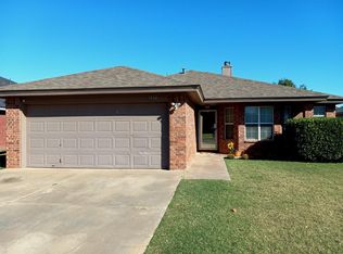1934 77th St, Lubbock, TX 79423