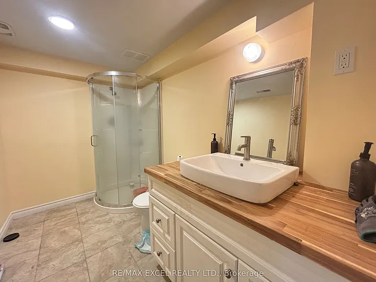 45 Taylorwood Rd #BASEMENT — Photo 10