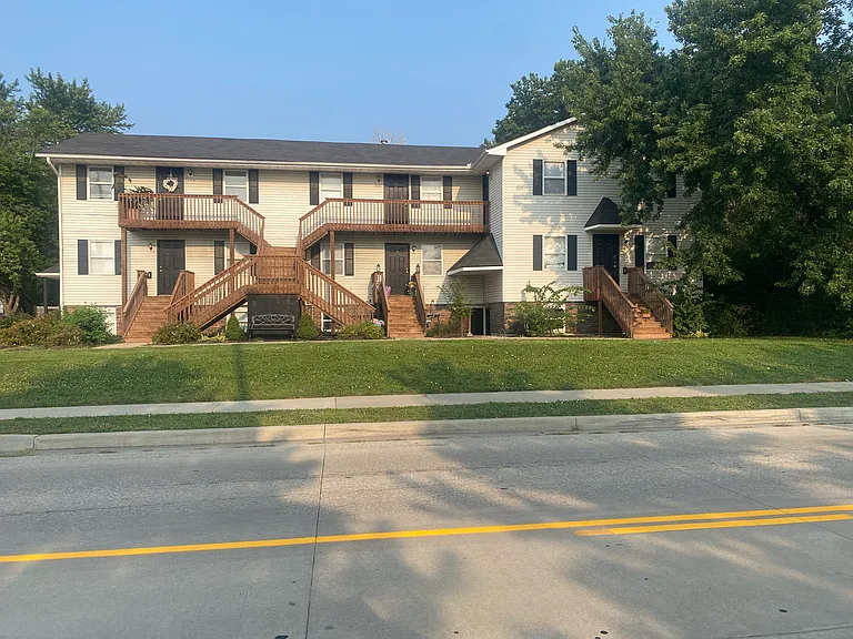 1420 SW Jefferson St #1420 — Photo 1
