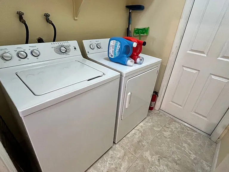 613 Casa Fuerta Ln — Photo 11