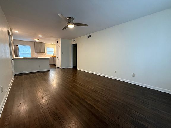 2nd image of 123 Marcia Pl #2