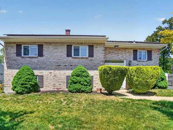 306 Shetlands Ln, Glen Burnie, MD 21061