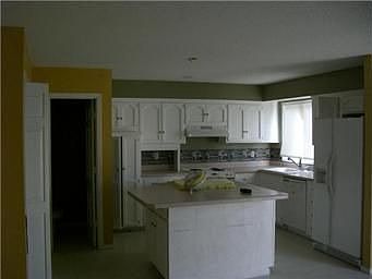 3rd image of 507 Woodbridge Ln