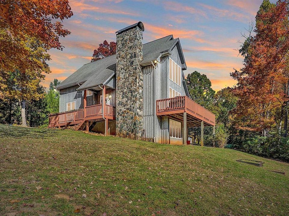 1st image of 330 Walnut Grove Dr
