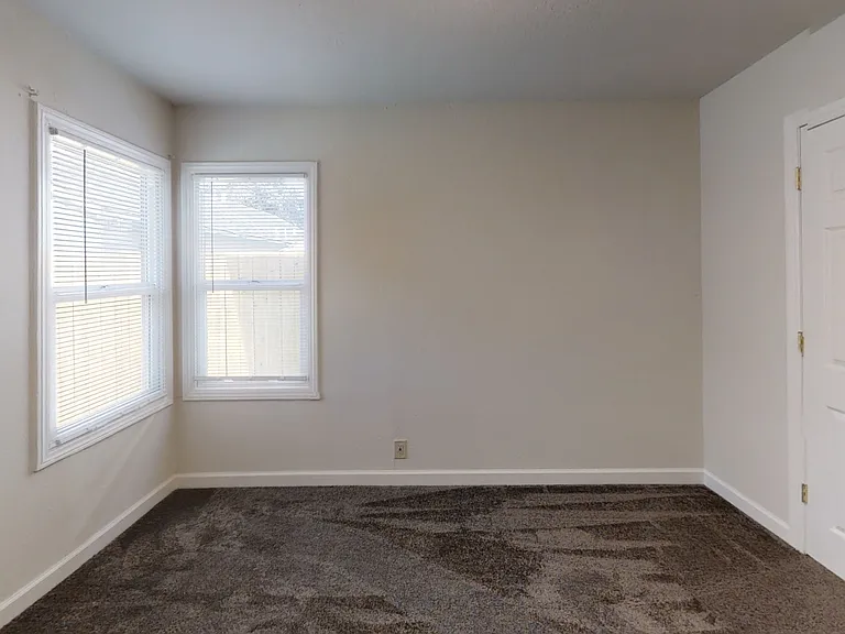642 McConnell Ave — Photo 4