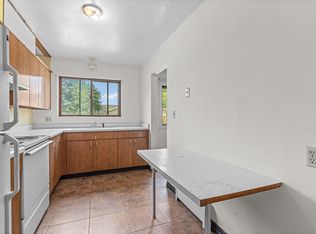 424 English St APT G2, Saint Paul, MN 55106