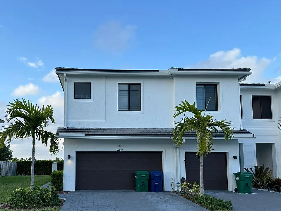 10957 SW 232nd Ter
