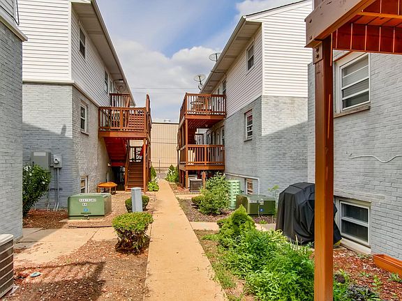 3rd image of 9442 Kelvin Ln APT 3212