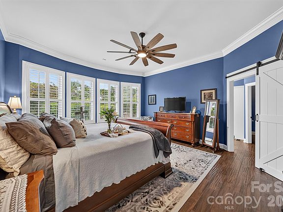 2nd image of 12823 Forrester Ave