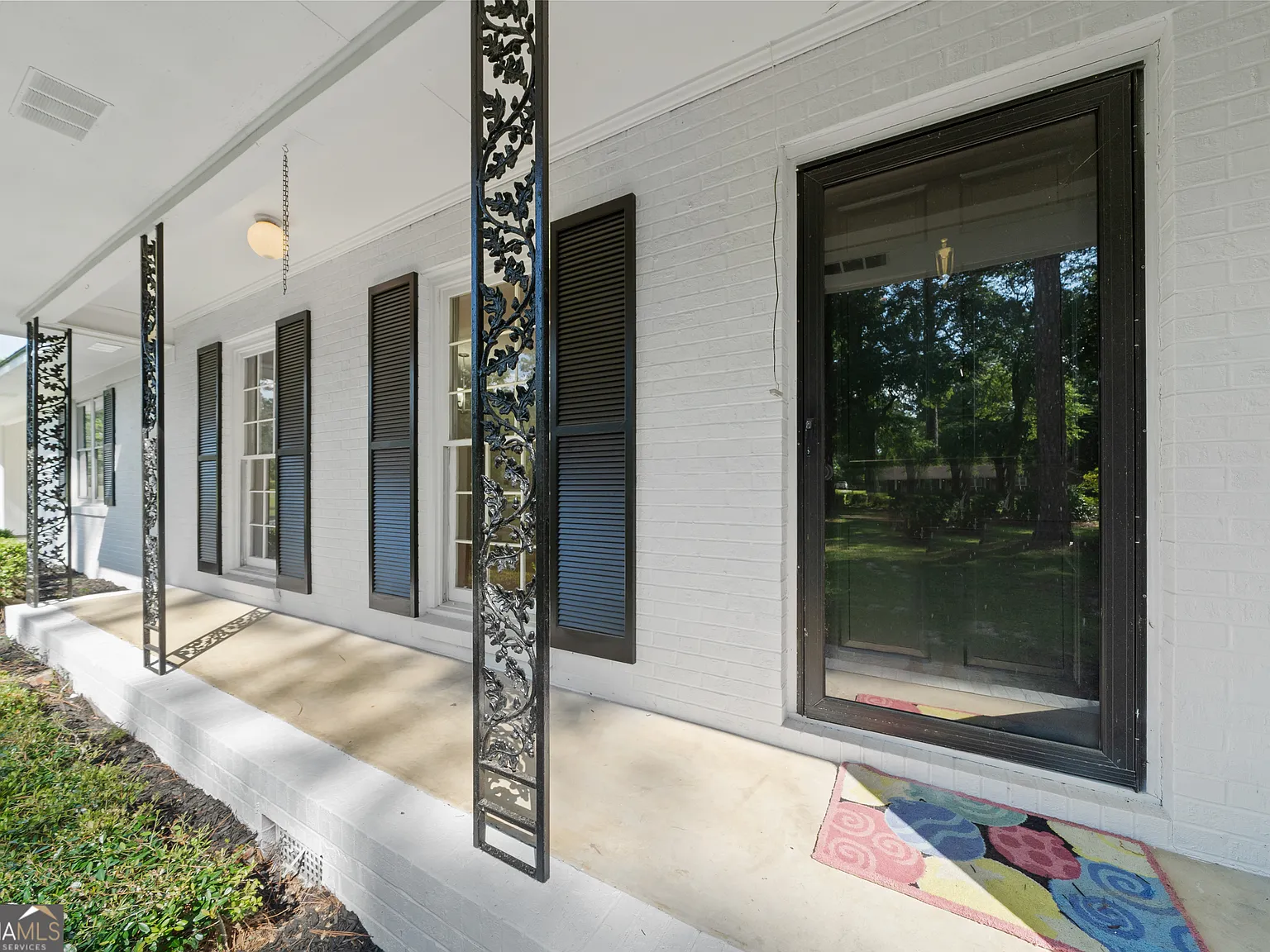 3 bed, 2.0 bath, 2502 sqft, $2,500 — Photo 4