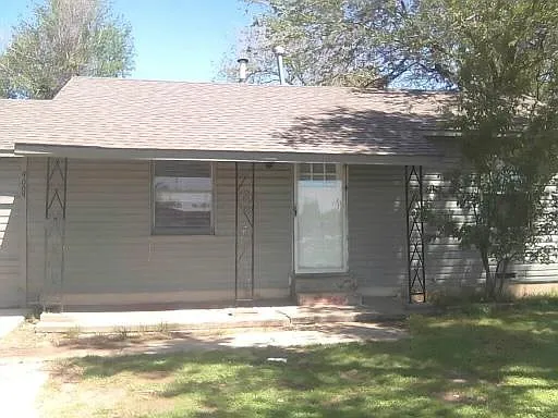 Building Photo - 4009 SE 9th St