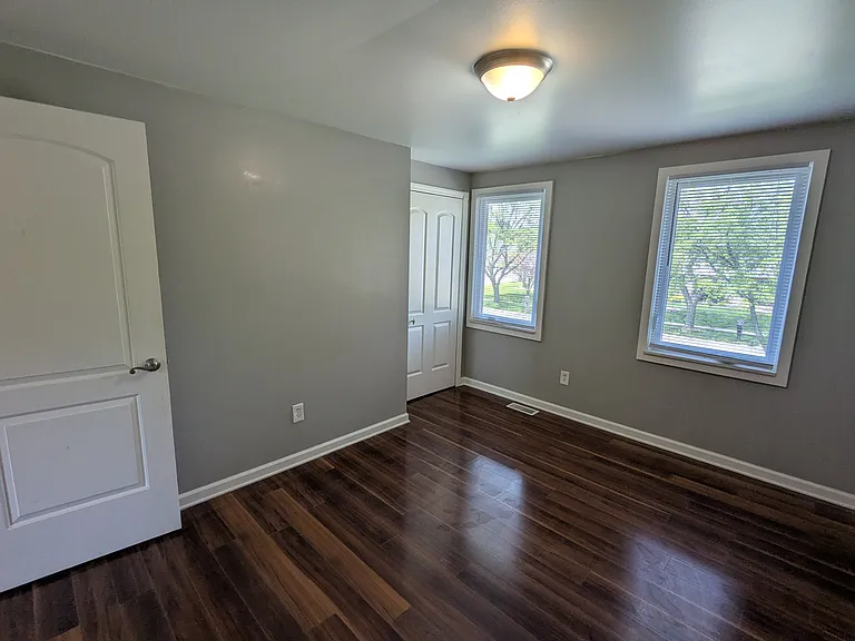 12942 Montbatten Ct — Photo 9