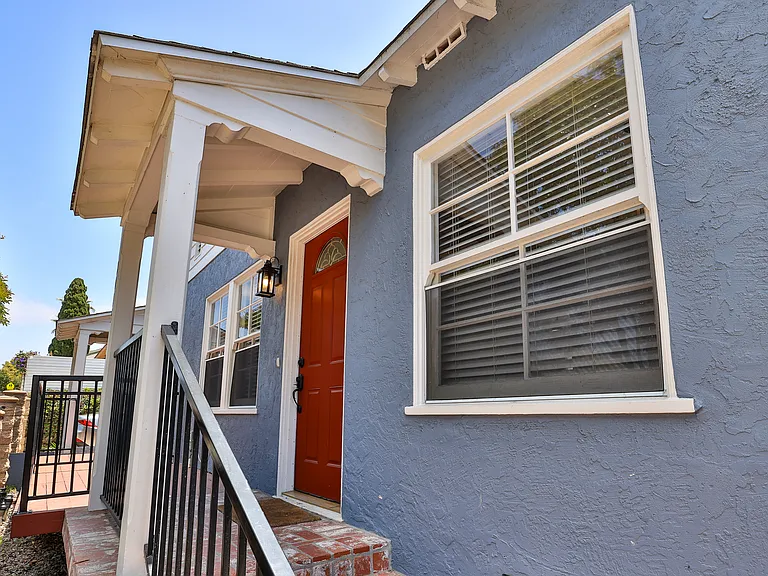 2015 J St — Photo 22