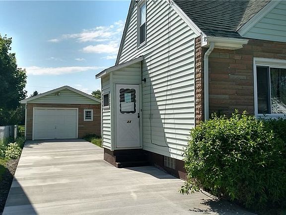 2nd image of 44 Fernwood Ave