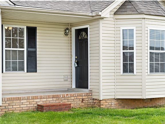 3rd image of 3457 Sandpiper Dr