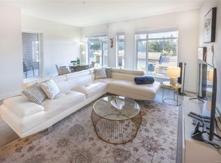 707 Treanor Ave #304, Langford, BC