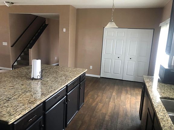 5th image of 43 Langtree Dr