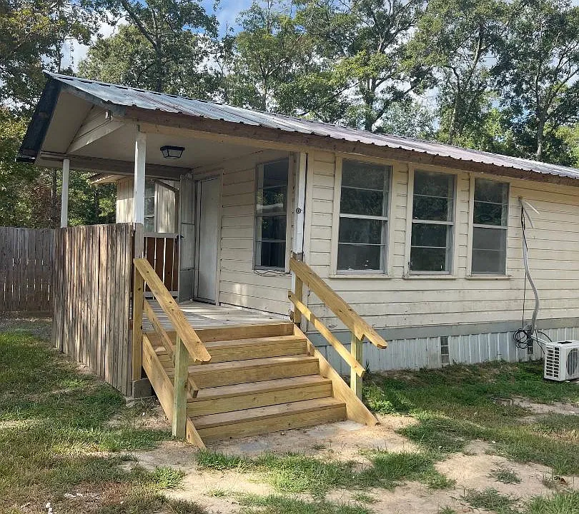 501 Hawkins