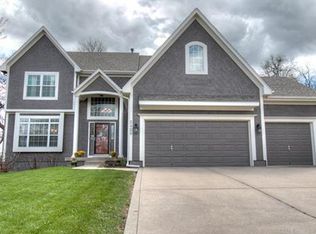 2429 SW 12th Ter, Lees Summit, MO 64081