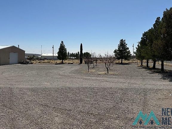 2nd image of 4 Wild Sage Rd