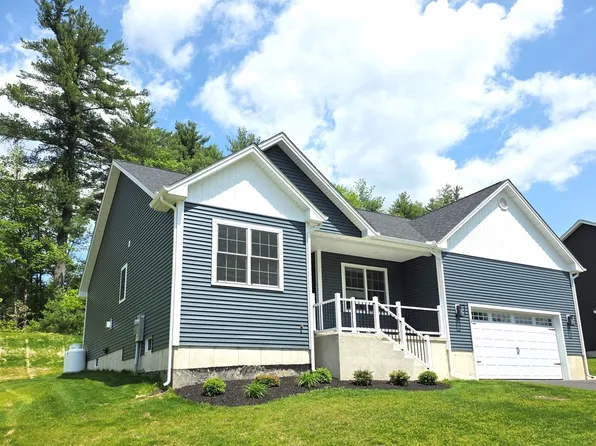 15 High Bluff Rd, Belchertown, MA 01007