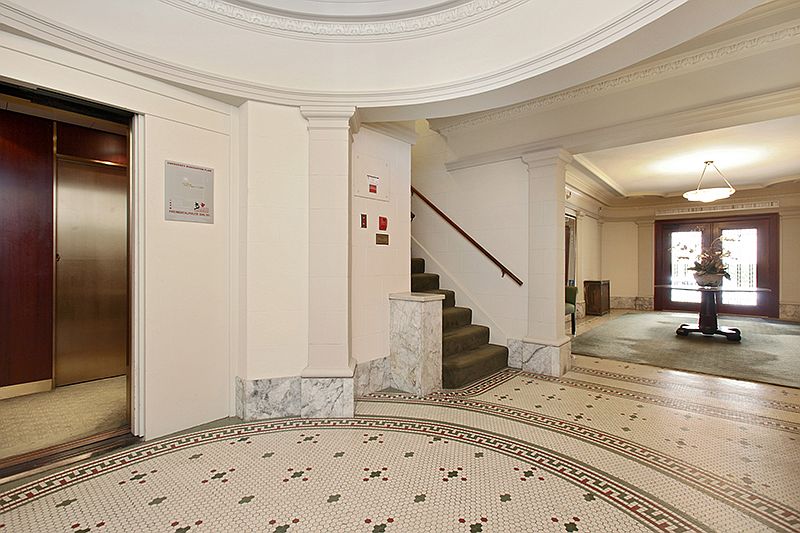 2nd image of 2164 Hyde St APT 612