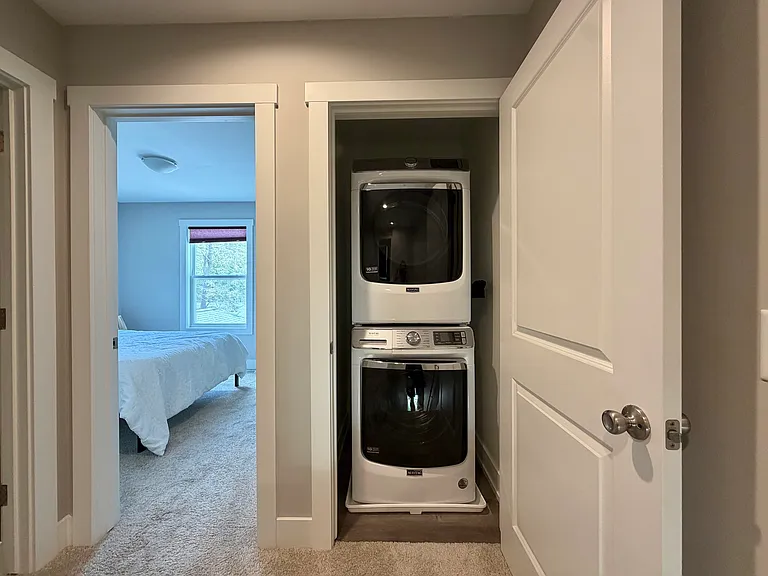248 Monroe Ave — Photo 10