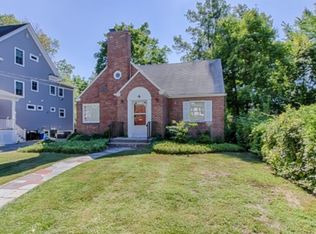 3 Grove St, Madison, NJ 07940