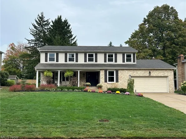 153 Creston Dr, Youngstown, OH 44512