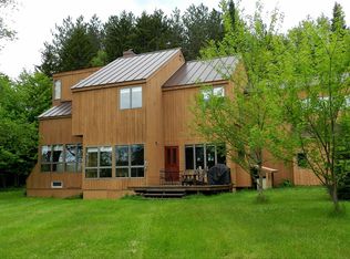 96 Chickadee Ln, Rochester, VT 05767