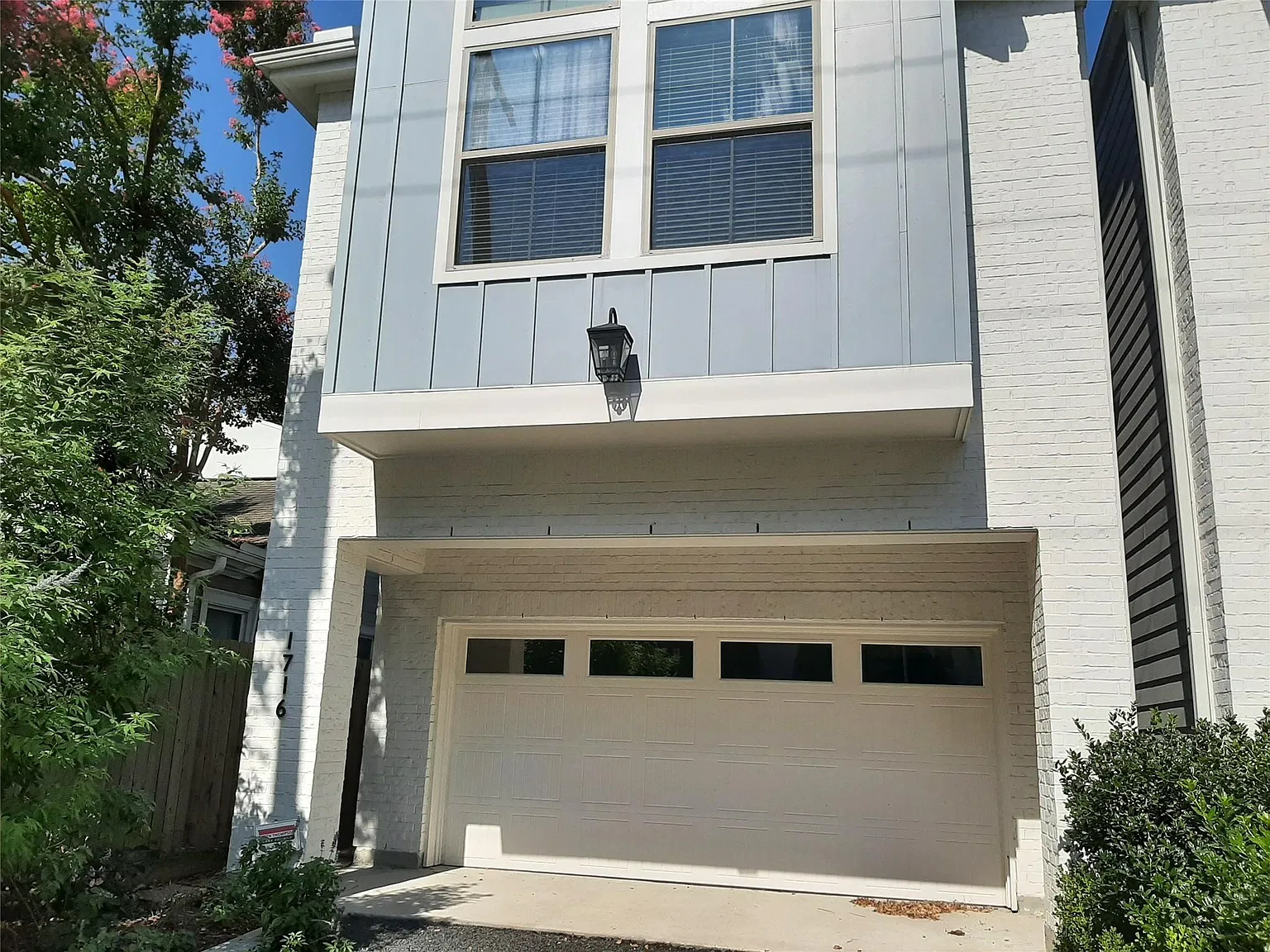3 bed, 2.5 bath, 2579 sqft, $4,900 — Photo 2