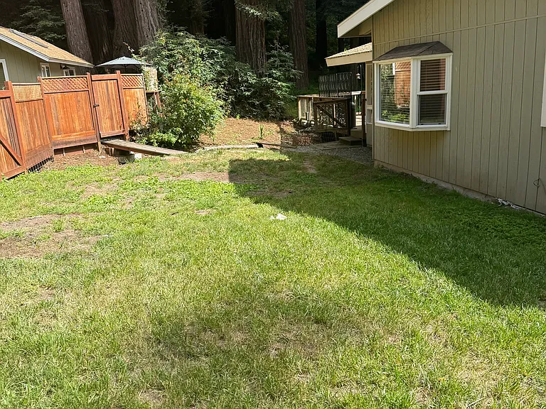 238 Campus Dr — Photo 19