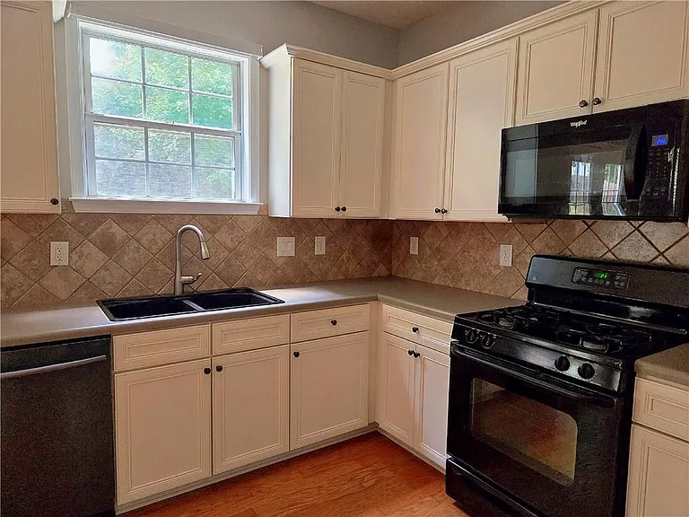1374 Dukes Creek Dr NW — Photo 19