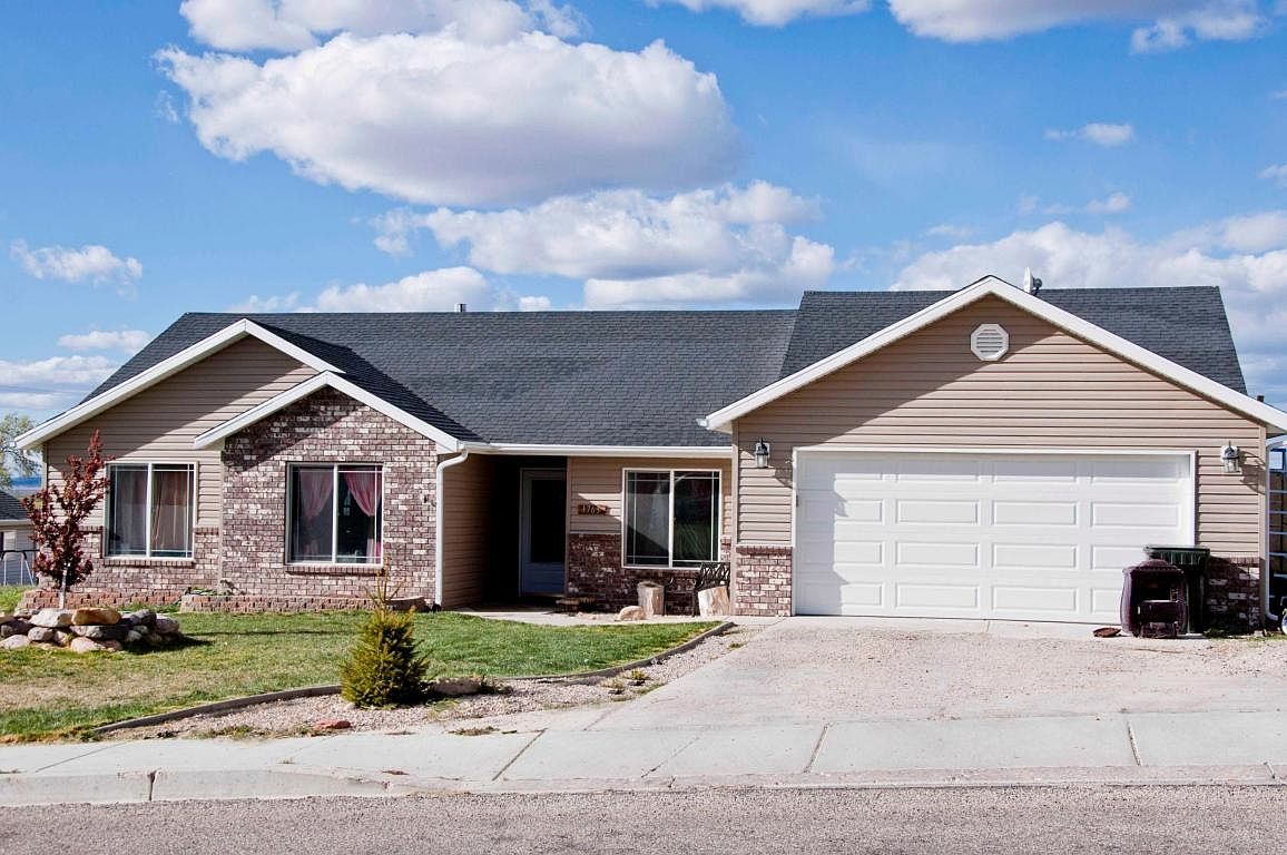 1763 E Heritage Dr, Enoch, UT 84721 Zillow