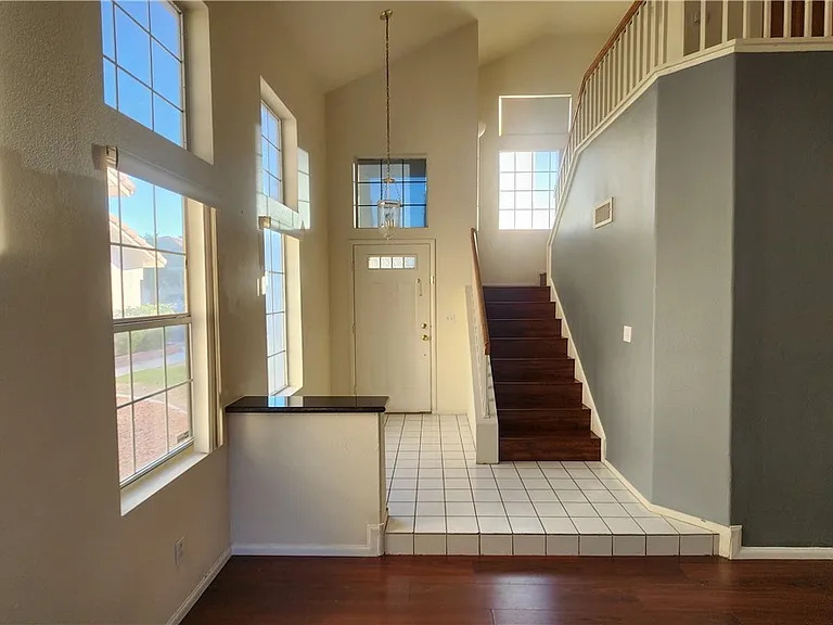 332 Cavalla St — Photo 2