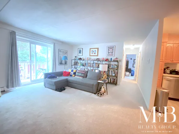 96 Sutherland Rd APT 16, Boston, MA 02135