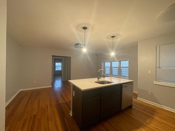 3rd image of 75 Clendenny Ave #22E