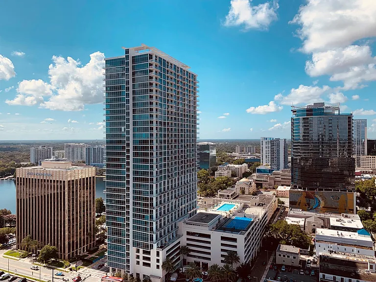 The Vue — Photo 11