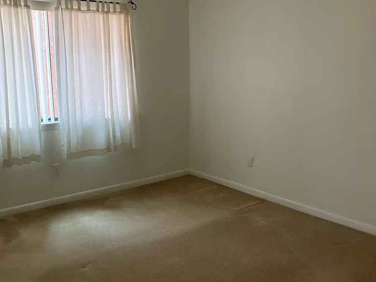 1274 E Main St #B21 — Photo 21