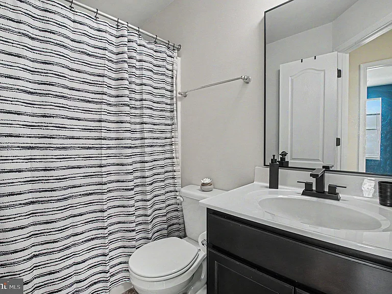 2525 Drake Ln — Photo 21
