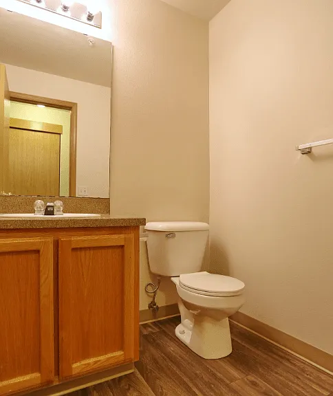 Fairway Edmonds Apts — Photo 9