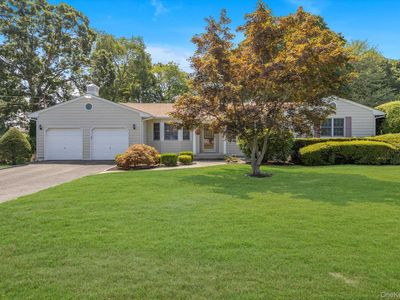 20 Revelyn Court, Sayville, NY, 11782